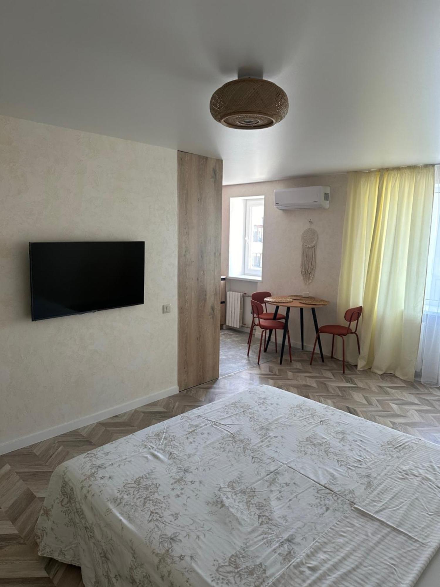 Terracotta Apartment Kremenchuk Ngoại thất bức ảnh