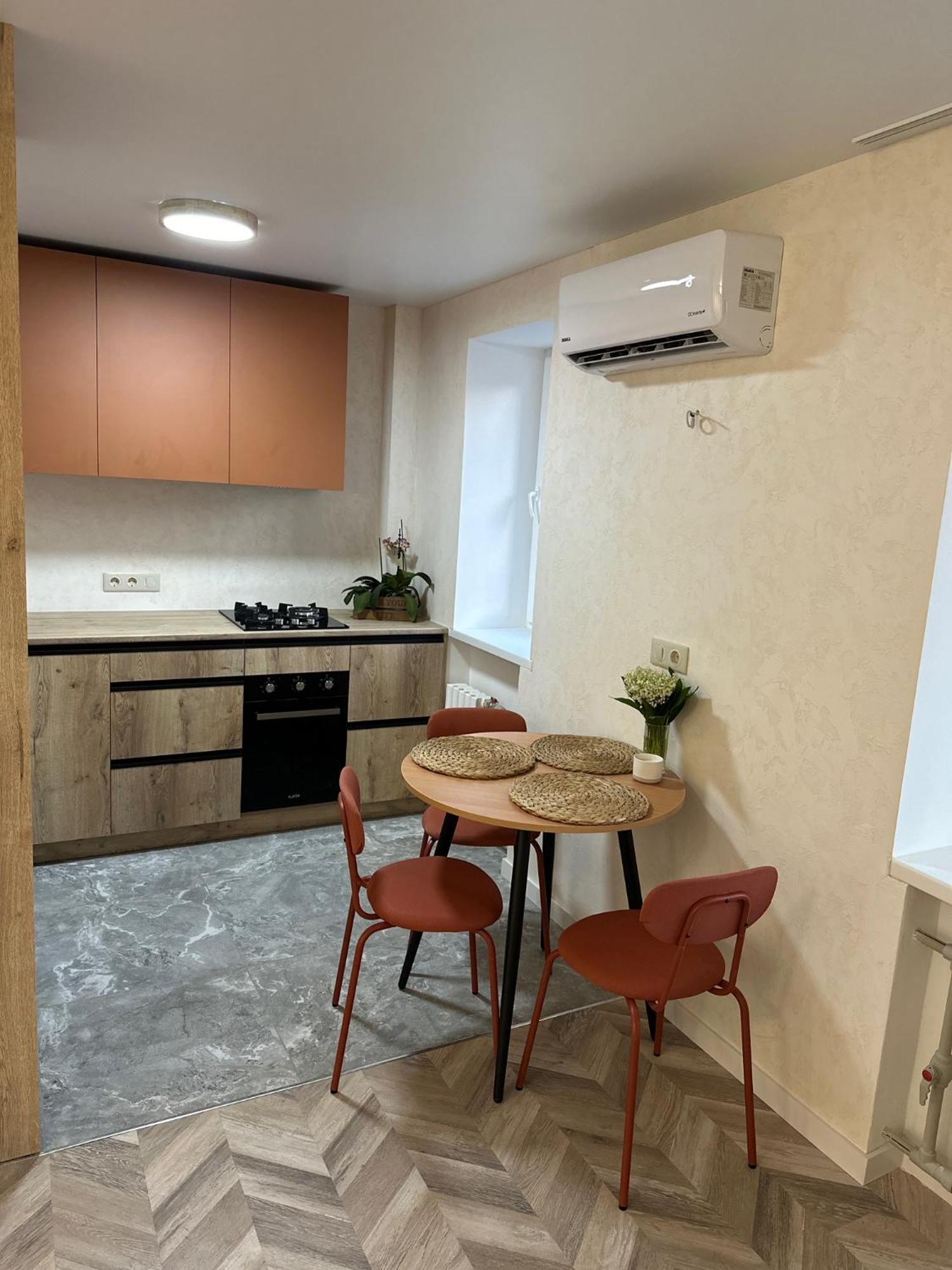 Terracotta Apartment Kremenchuk Ngoại thất bức ảnh