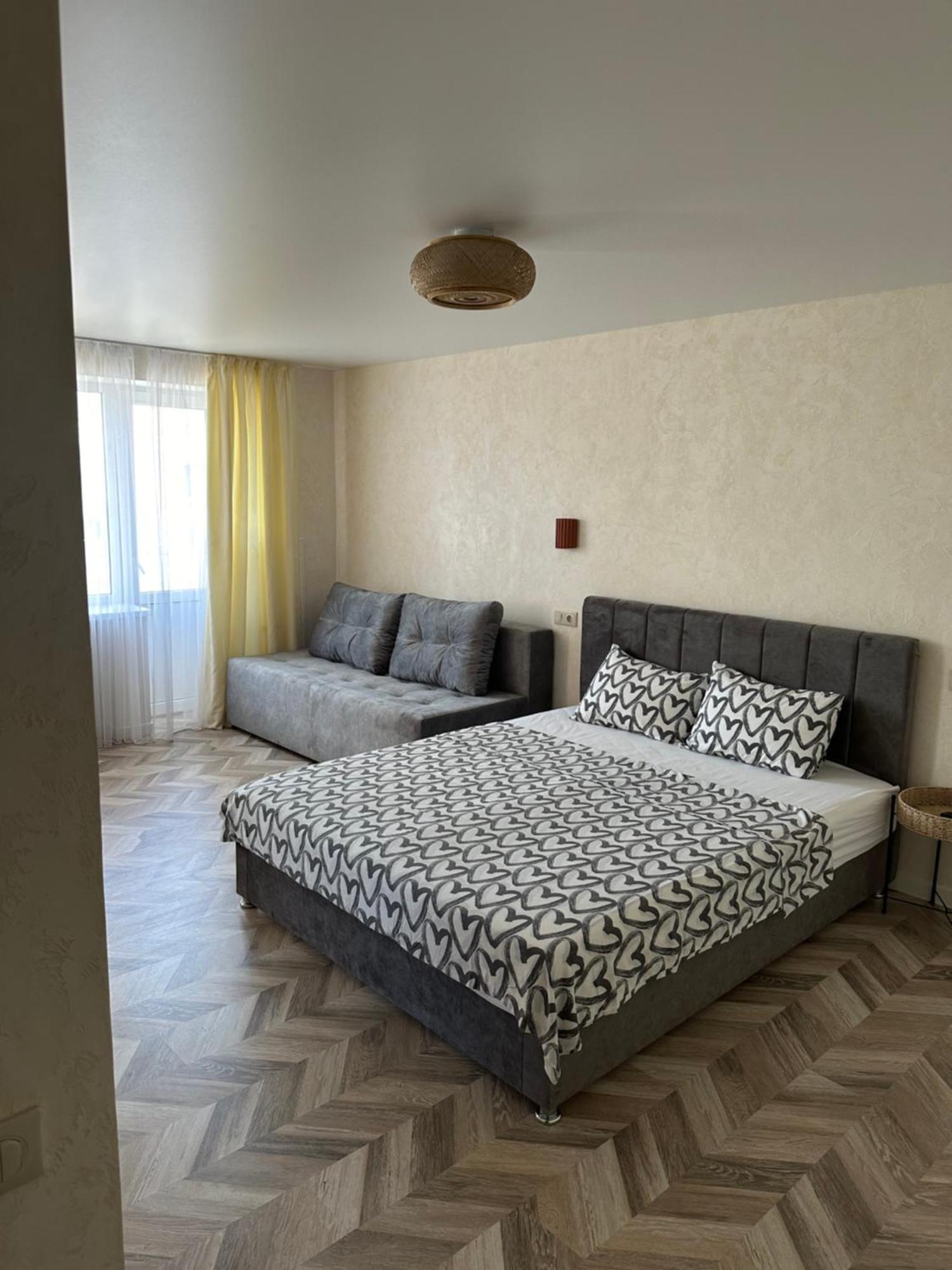 Terracotta Apartment Kremenchuk Ngoại thất bức ảnh
